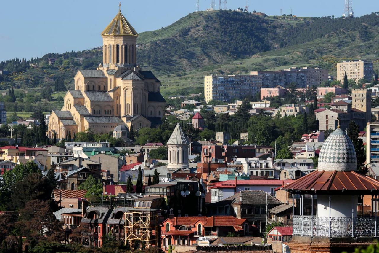 Green Corner Apartment Tbilisi Luaran gambar